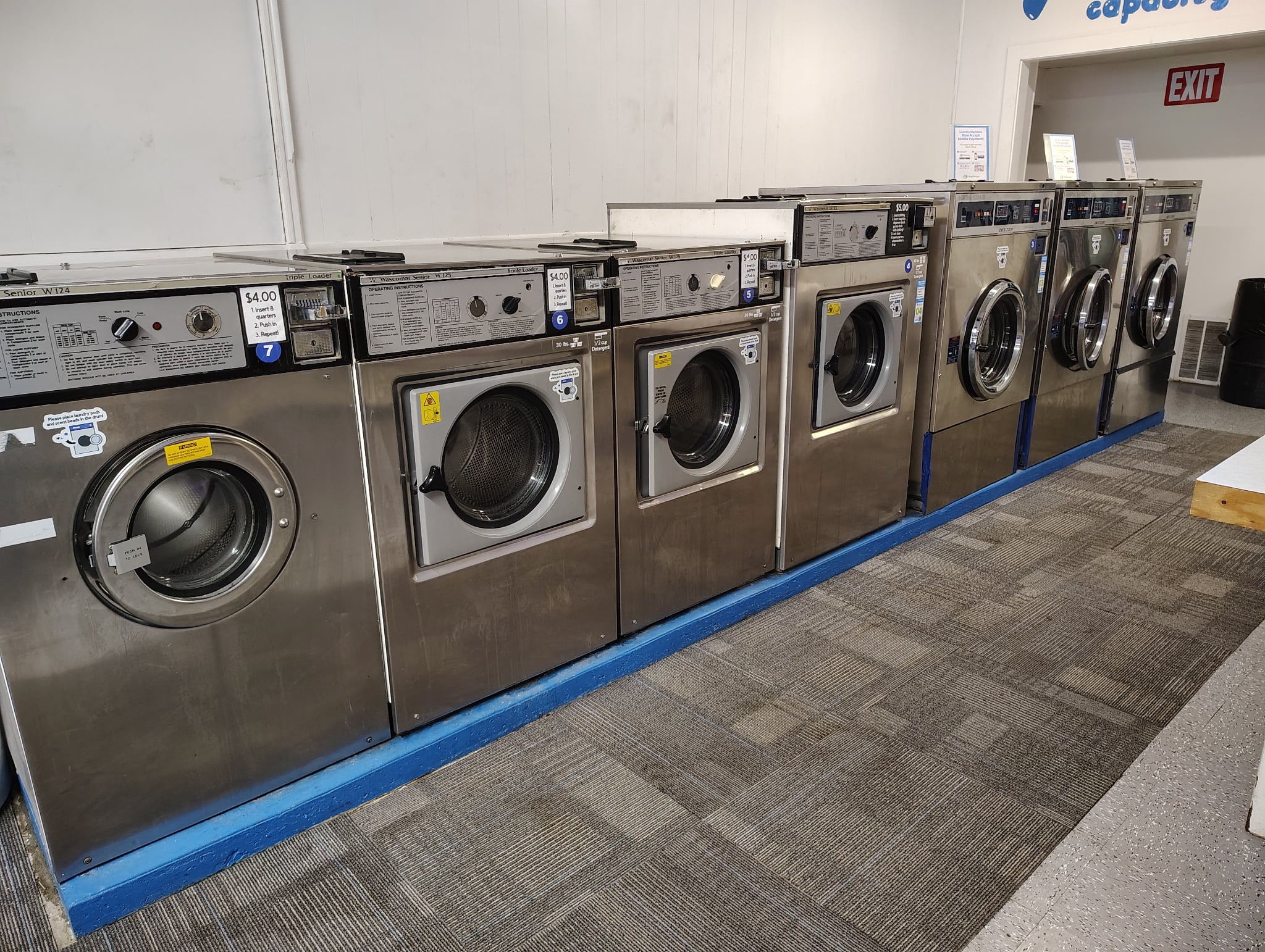 Sky Plaza Laundromat interior photo 2